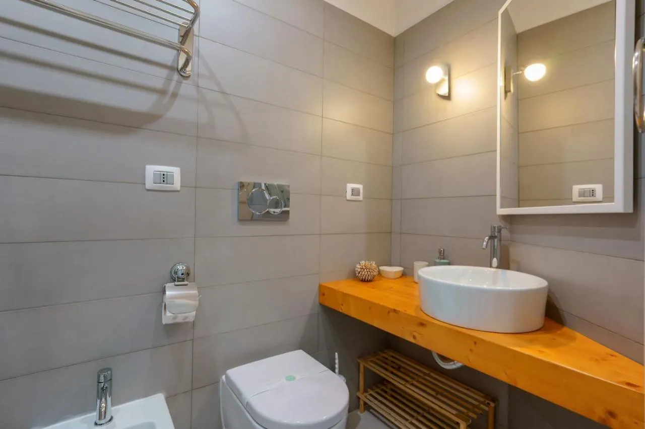 Lumiere Rooms - Eja Sardinia Κάλιαρι Ιταλία