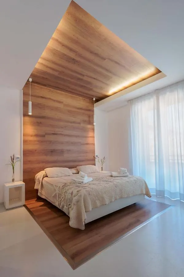 Lumiere Rooms - Eja Sardinia Κάλιαρι